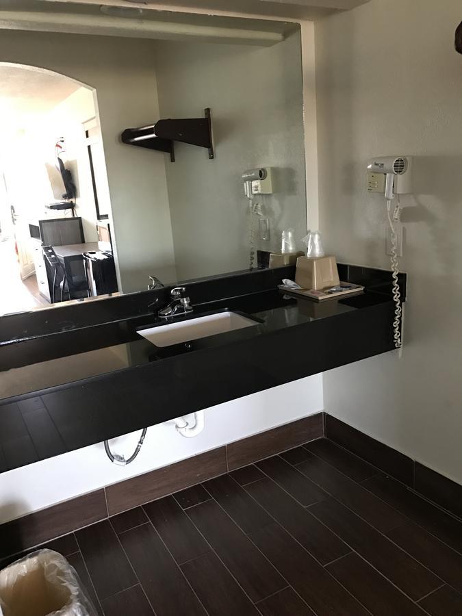 Moonlight Inn & Suites Jersey Village Eksteriør billede